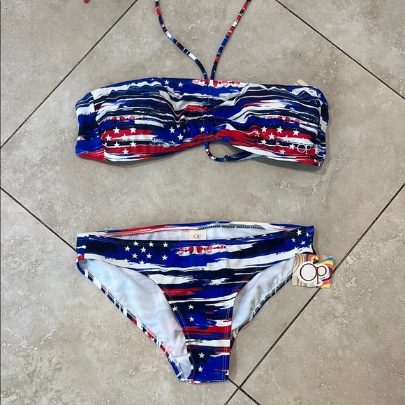 NWT OP Patriotic Stars and Stripes Bikini - XL Top and Medium Bottom - Picture 1 of 7
